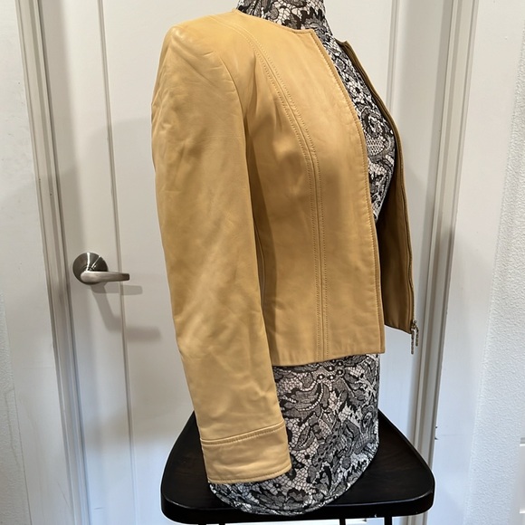 Escada Exquisite Leather Jacket Silk Lining - Picture 5 of 15